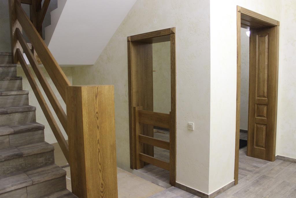 Barin House Hotell Sumy Exteriör bild